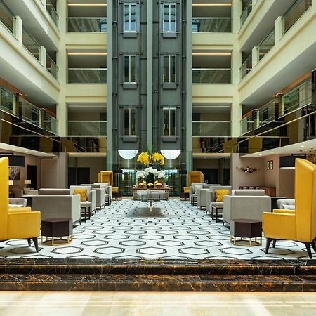 Four Points By Sheraton Production City, Дубай Экстерьер фото