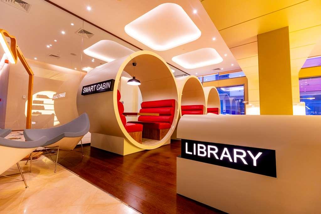 Four Points By Sheraton Production City, Дубай Удобства фото